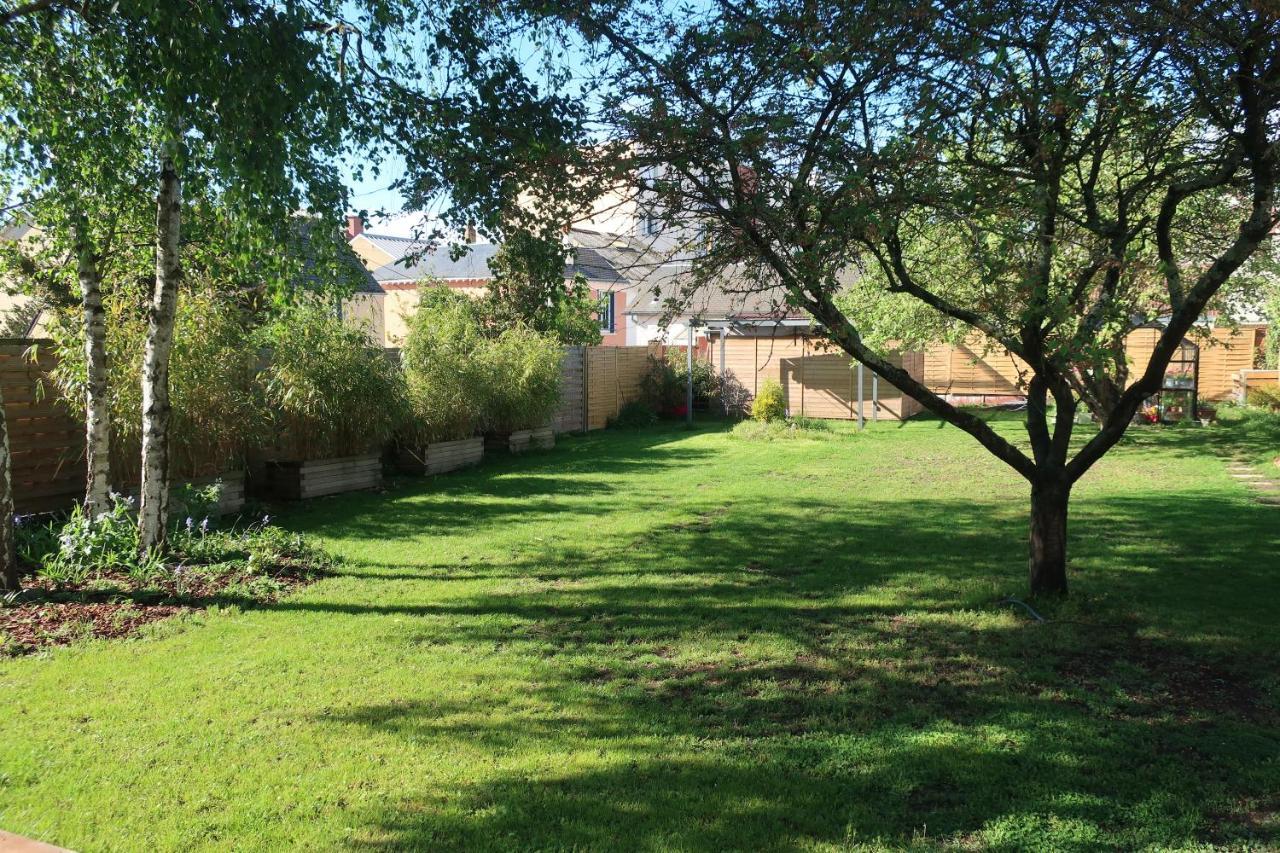 مبيت وإفطار لو مان Au Jardin De L'Eventail المظهر الخارجي الصورة